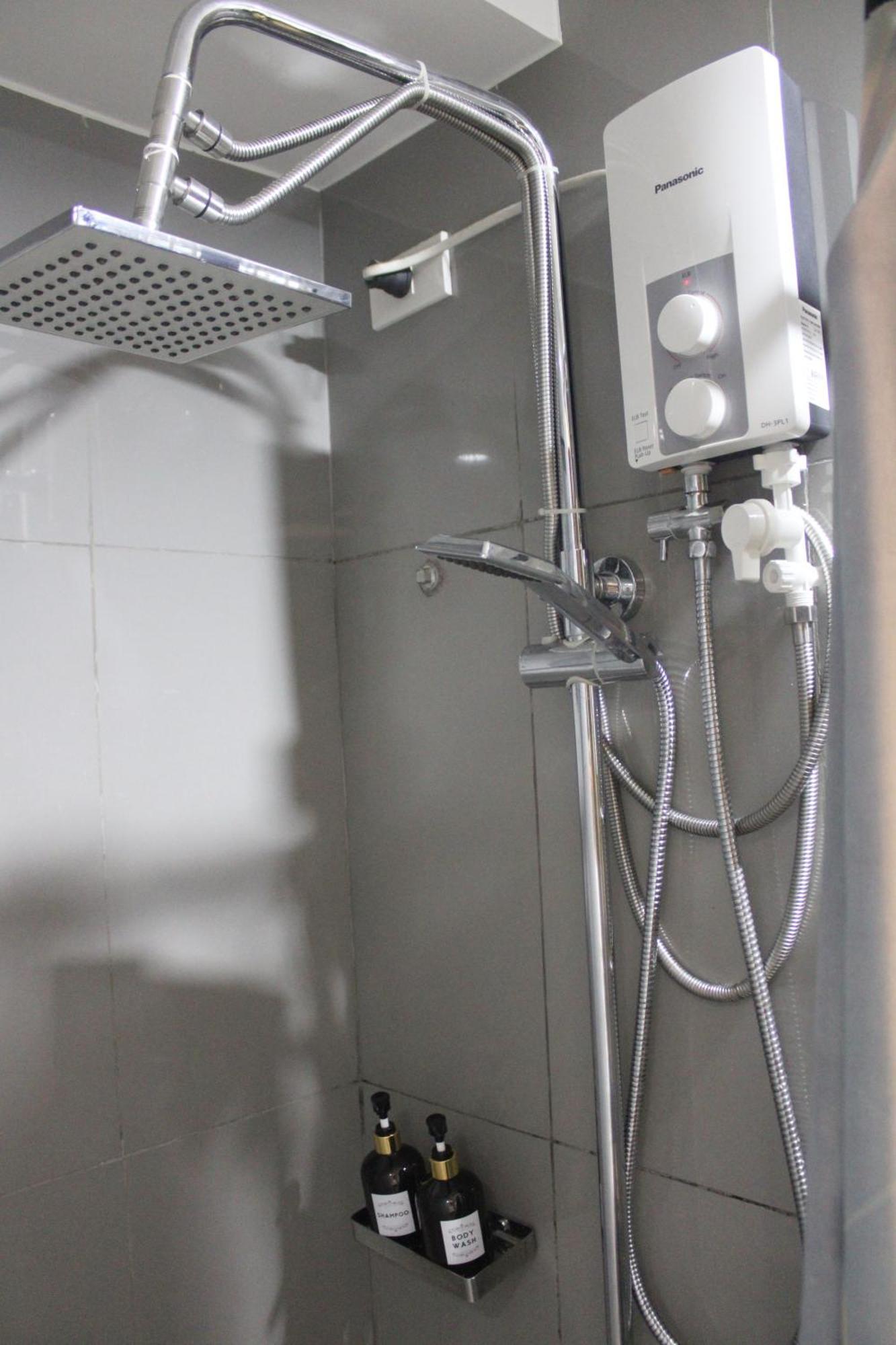 Stylish&Comfort Unit With Balcony In Air Makati San Pedro Makati Exterior foto